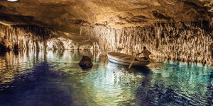Beitragsbild des Blogbeitrags 6 Fakten & Highlights über die Drachenhöhle auf Mallorca
