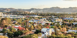 Beitragsbild des Blogbeitrags Namibias 7 schönste Städte: Weit mehr als nur Wüste und Safari 
