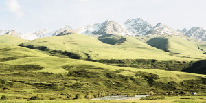 Beitragsbild des Blogbeitrags Kirgistan Reisebericht: Auf den Spuren der Bergnomaden