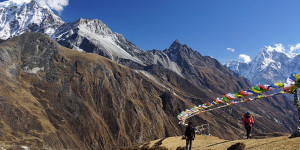 Beitragsbild des Blogbeitrags Nepal Reisebericht: Das Everest Gebiet auf verborgenen Wegen entdecken 