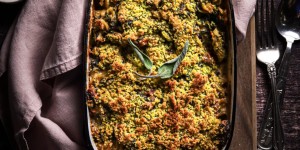 Beitragsbild des Blogbeitrags Smoky Vegan Mac and Cheese with sun dried tomatoes and spinach
