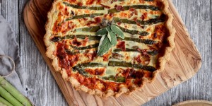 Beitragsbild des Blogbeitrags Italian Asparagus Quiche 