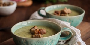 Beitragsbild des Blogbeitrags Easy Celery Soup