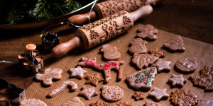 Beitragsbild des Blogbeitrags Speculoos Gingerbread Cookies with Brown Butter Maple Glaze 