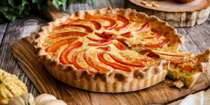 Beitragsbild des Blogbeitrags Best Easy Roasted Pumpkin Leek Quiche Recipe Ever