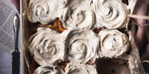 Beitragsbild des Blogbeitrags Soft buttery brioche cinnamon rolls recipe (with overnight option)