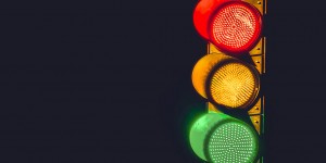Beitragsbild des Blogbeitrags Geräteübergreifende Analysen und Offline Tracking mit Google Signals 