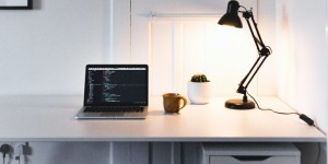 Beitragsbild des Blogbeitrags optimize.js – neue empfohlene Einbaumethode für Google Optimize 