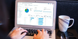 Beitragsbild des Blogbeitrags Tracking-Systeme & Datenschutz