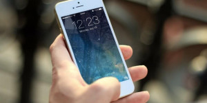 Beitragsbild des Blogbeitrags Das Ende der Öffnungs-Rate? Wie sich das iOS 15 Update auf Ihr E-Mail Marketing auswirken wird