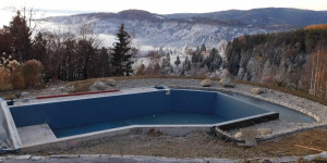 Beitragsbild des Blogbeitrags Still und starr ruht der Schwimmteich...
