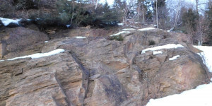 Beitragsbild des Blogbeitrags Die Felsenwand im Winter...