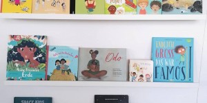 Beitragsbild des Blogbeitrags „Hey, welche antirassistischen Kinderbücher könnt ihr mir empfehlen?“