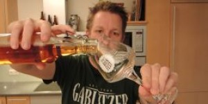 Beitragsbild des Blogbeitrags proBIER.TV – DIY: Eisbock selber machen | #069 