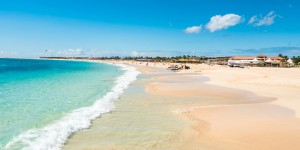 Beitragsbild des Blogbeitrags Romantikurlaub im Winter – Zu zweit an’s Meer