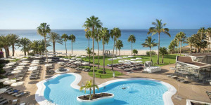 Beitragsbild des Blogbeitrags Entspannung pur im TUI BLUE Riu Calypso auf Fuerteventura