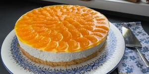 Beitragsbild des Blogbeitrags Mandarinentorte mit Zitronen-Kokoscreme