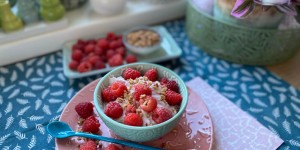 Beitragsbild des Blogbeitrags Fruchtjoghurt lieber selbst zusammenstellen – Rezept für Himbeerjoghurt