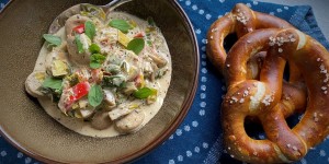 Beitragsbild des Blogbeitrags Weißwurstgulasch 