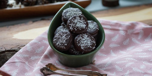 Beitragsbild des Blogbeitrags Pralinentaler – Kekse ohne Backen