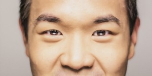 Beitragsbild des Blogbeitrags 9 Bühnenfragen an Wei-Ken Liao