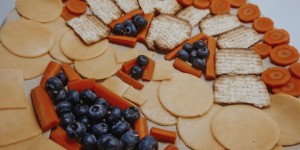 Beitragsbild des Blogbeitrags Healthy Halloween Snack Board