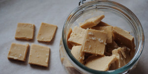 Beitragsbild des Blogbeitrags Salted Caramel Fudge
