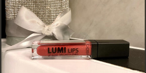 Beitragsbild des Blogbeitrags Gosh – “Lumi Lips” Lip Gloss | 008-LOL