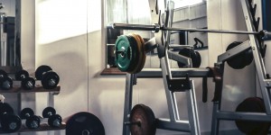 Beitragsbild des Blogbeitrags Fitnesstudio vs. Homegym