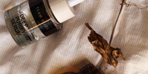 Beitragsbild des Blogbeitrags Skincare: A Serum I Buy Over And Over Again 