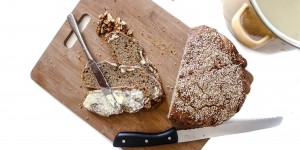 Beitragsbild des Blogbeitrags No-Knead-Bread: Ein Brot ohne Kneten – geht das? 