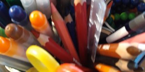 Beitragsbild des Blogbeitrags Input für diverse Indoor Beschäftigungen mit Kindern 