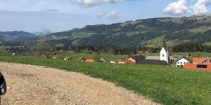 Beitragsbild des Blogbeitrags Eulenweg und Bienenhaus in Riefensberg