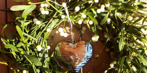 Beitragsbild des Blogbeitrags DIY – Mistelkranz