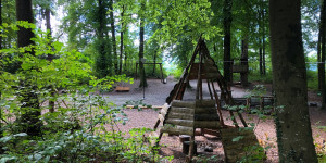 Beitragsbild des Blogbeitrags Waldspielplatz Ganta – Kleine Runde in Röthis