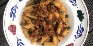 Beitragsbild des Blogbeitrags Pasta con salsa piccante alla peperoni 