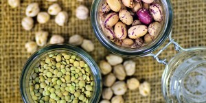 Beitragsbild des Blogbeitrags Protein und vegane Ernährung – wie geht das zusammen?