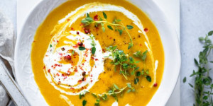 Beitragsbild des Blogbeitrags Vegane Winter-Creme-Suppe