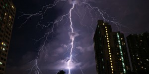 Beitragsbild des Blogbeitrags Lightning Network Developer enthüllte gefährliche Schwachstelle die nun behoben ist