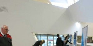 Beitragsbild des Blogbeitrags Swappen statt shoppen - Kleidertauschparty