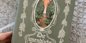 Beitragsbild des Blogbeitrags „Eine unendliche Geschichte“ von Michael Ende