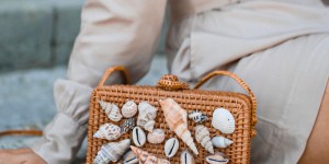 Beitragsbild des Blogbeitrags Blog Your Style: Geflochtene Sommertaschen