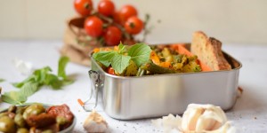Beitragsbild des Blogbeitrags Mediterraner Fisolen Salat to Go – anzeige
