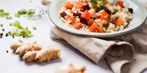 Beitragsbild des Blogbeitrags Ayurvedisches Kitchari mit saisonalem Gemüse