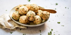 Beitragsbild des Blogbeitrags Vegane Sauerteig Knödel mit Bärlauch