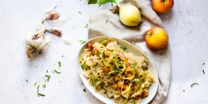 Beitragsbild des Blogbeitrags Pasta Alfredo mit Apfel und Walnüssen