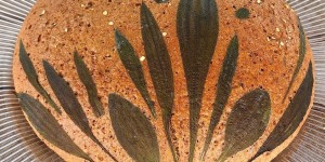 Beitragsbild des Blogbeitrags Einkorn-Waldstaudenroggen-Brot mit Spitzwegerich 