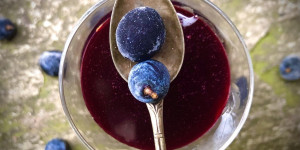 Beitragsbild des Blogbeitrags Der beste Schlehen-Sirup