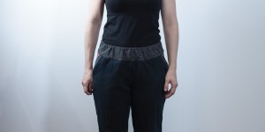 Beitragsbild des Blogbeitrags Review: JJ Knit Classic Joggers (Sinclair Patterns) & comparison with The Hudson Pant (True Bias) 