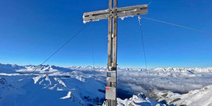 Beitragsbild des Blogbeitrags Ampferstein (2.556m), Stubaier Alpen, 11.1.2022 